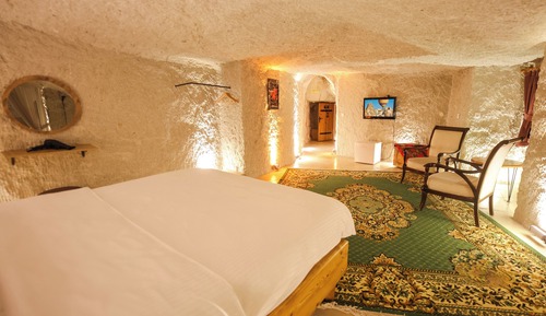 Gulludere Jacuzzi Balcony Cave Suite
