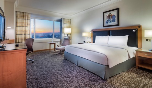 Executive Room, 1 King Bed, City View