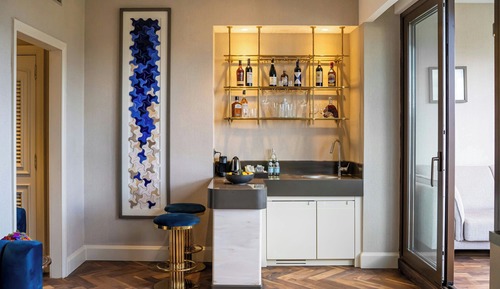 Club Suite
