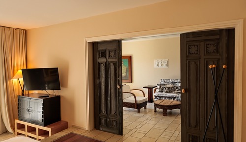 Sun Set Suite