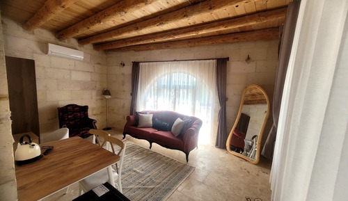 Double Room, 1 Queen Bed, Air conditioning, Valley View