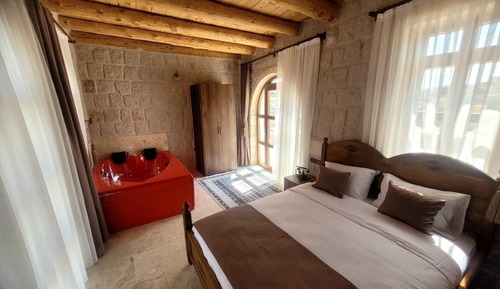 Double Room, 1 Queen Bed, City View