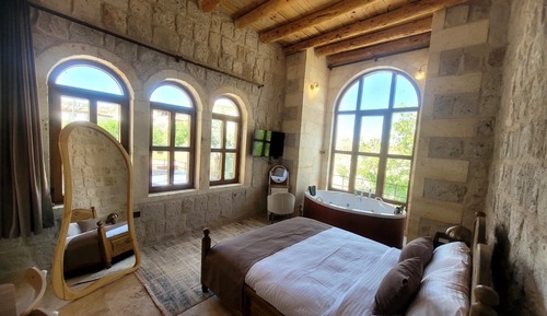 Double Room, 1 Queen Bed