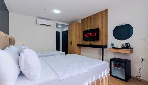 Comfort Twin Room, City View