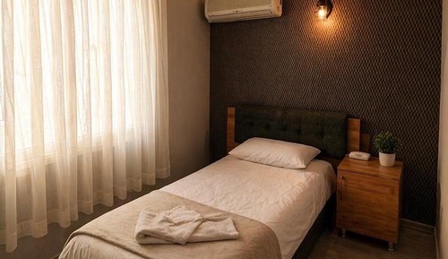 Classic Single Room