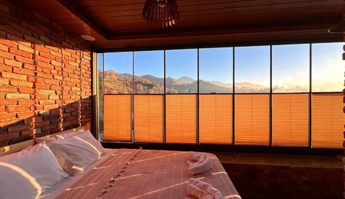 Superior Suite, City View