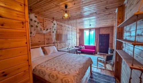 Room, River View