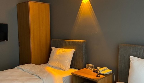 Basic Twin Room, Balcony, City View