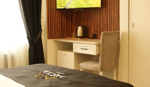 Classic Room, City View