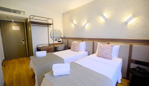 Twin Room, 2 Twin Beds