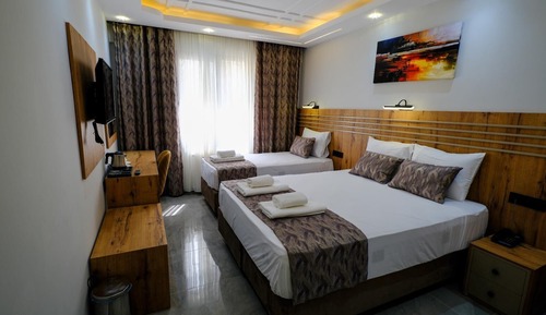 Basic Twin Room, City View