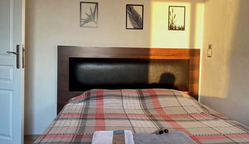 Apartment, 3 Bedrooms, Accessible, Smoking