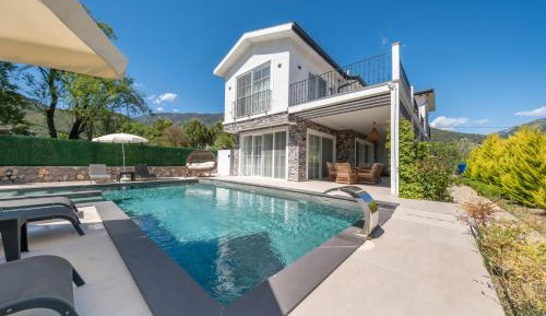 Villa with Private Pool