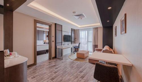 Executive Suite - Non-Smoking
