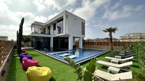 Villa with Private Pool
