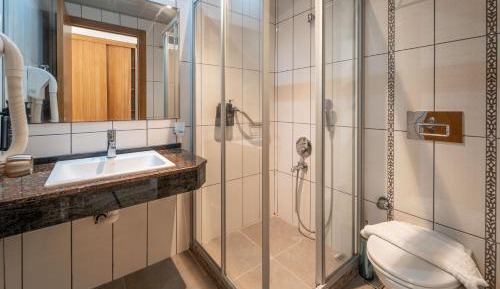 Economy Double or Twin Room