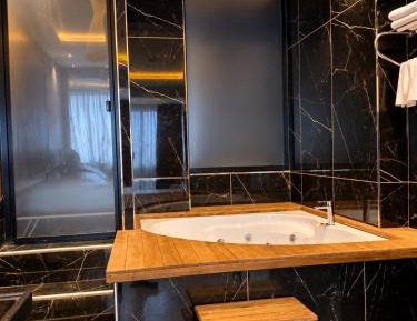 Double Room with Spa Bath