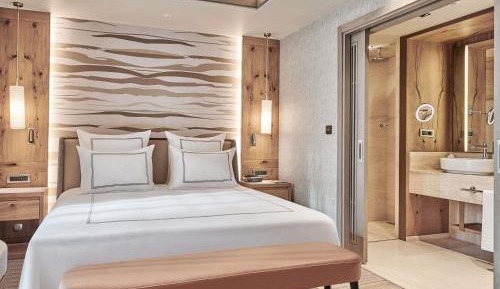  Swiss Deluxe King Room with Forest View