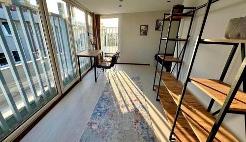 Room #1250183207