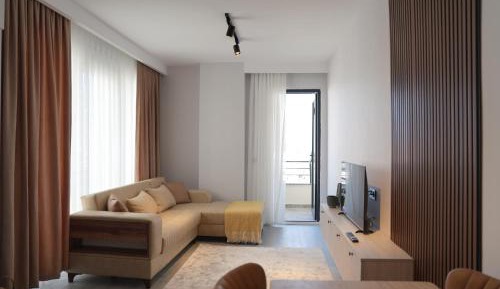 One-Bedroom Apartment with Sea View and Balcony