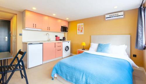 Studio Apartment