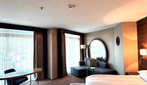 Classic King Room with Sofa Bed