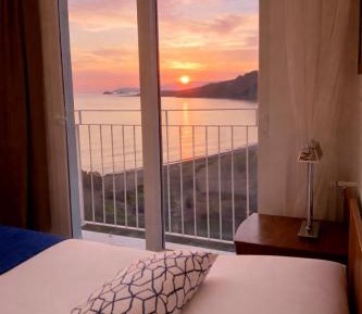 Double or Twin Room with Sea View