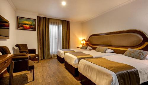 Triple Room with Garden View