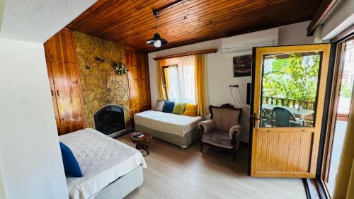 One-Bedroom Villa