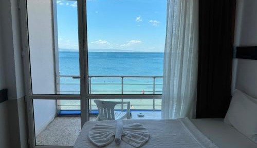 Double Room with Balcony and Sea View
