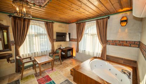 King Suite with Spa Bath