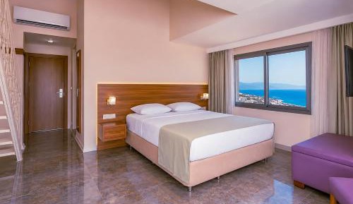 Quadruple Room with Sea View