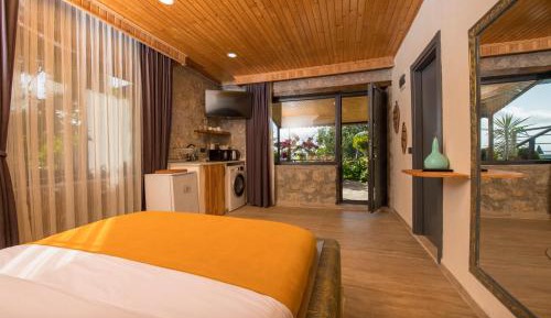 Suite with Spa Bath