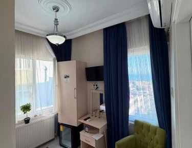 Queen Room with Sea View