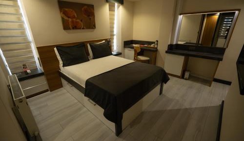 Large Double Room
