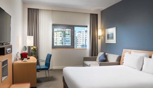 Executive Queen Room with Sofa Bed