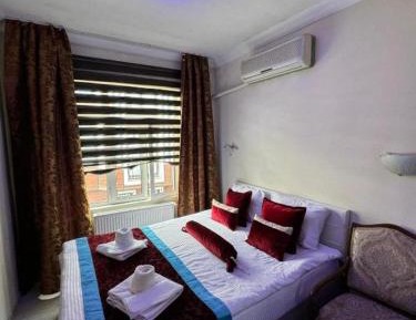 Deluxe Double Room with Extra Bed