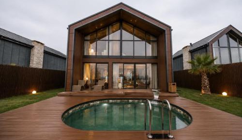 Deluxe Villa