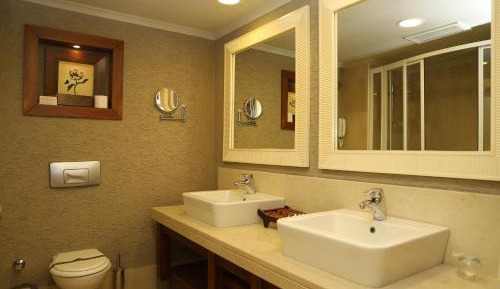 Family Suite Land View