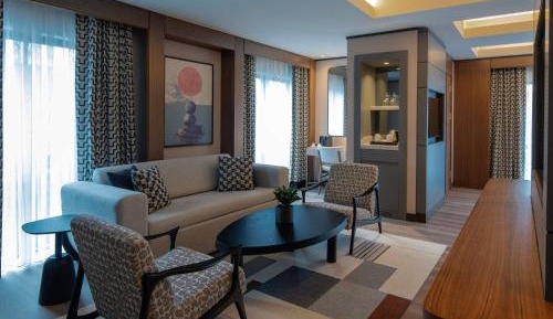 Junior Suite with Two Single Beds