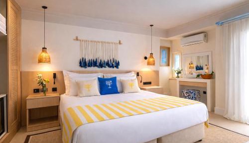 King Room with Side Sea View - Non-Smoking