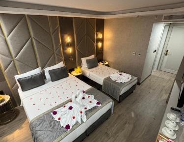 Superior Triple Room