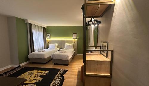 Triple Room with Balcony