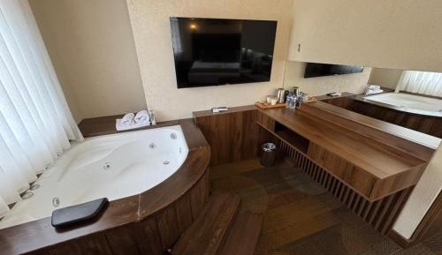 Deluxe Junior Suite