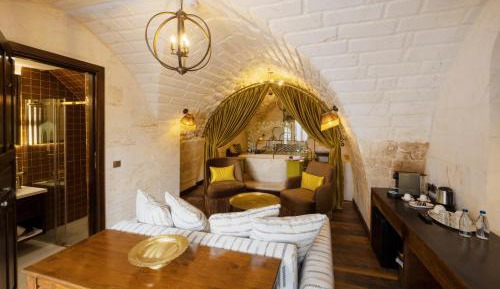 Deluxe Double Room with Bath