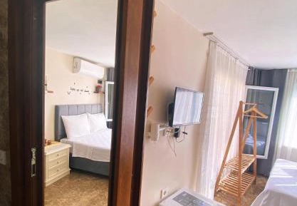 Deluxe Double Room with Shower