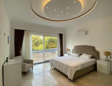 Apartment with View and Balcony