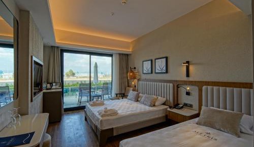 Superior King Room