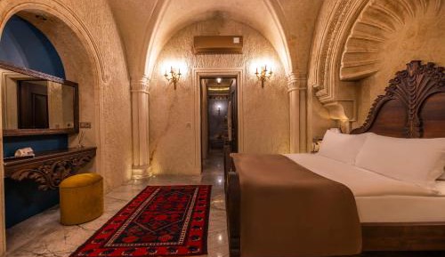 Premium King Cave Suite with Hammam