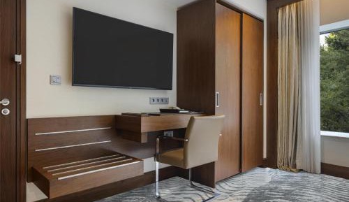 Deluxe King Room - Wheelchair Accessible